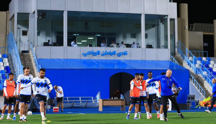 موعد مباراة الباطن والخليج يلا شوت اليوم في الدوري السعودي