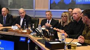 إعلام عبري: بدء اجتماع مجلس الحرب الإسرائيلي لبحث سبل الرد على الهجوم الإيراني