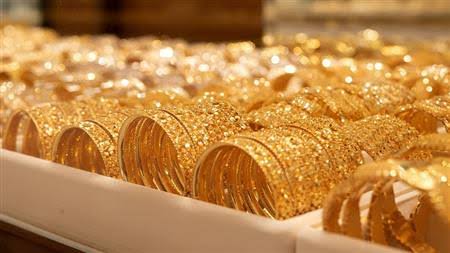 انخفاضان متتاليان في سعر الذهب اليوم الجمعة 19-4-2024 بالصاغة.. عيار 21 الآن